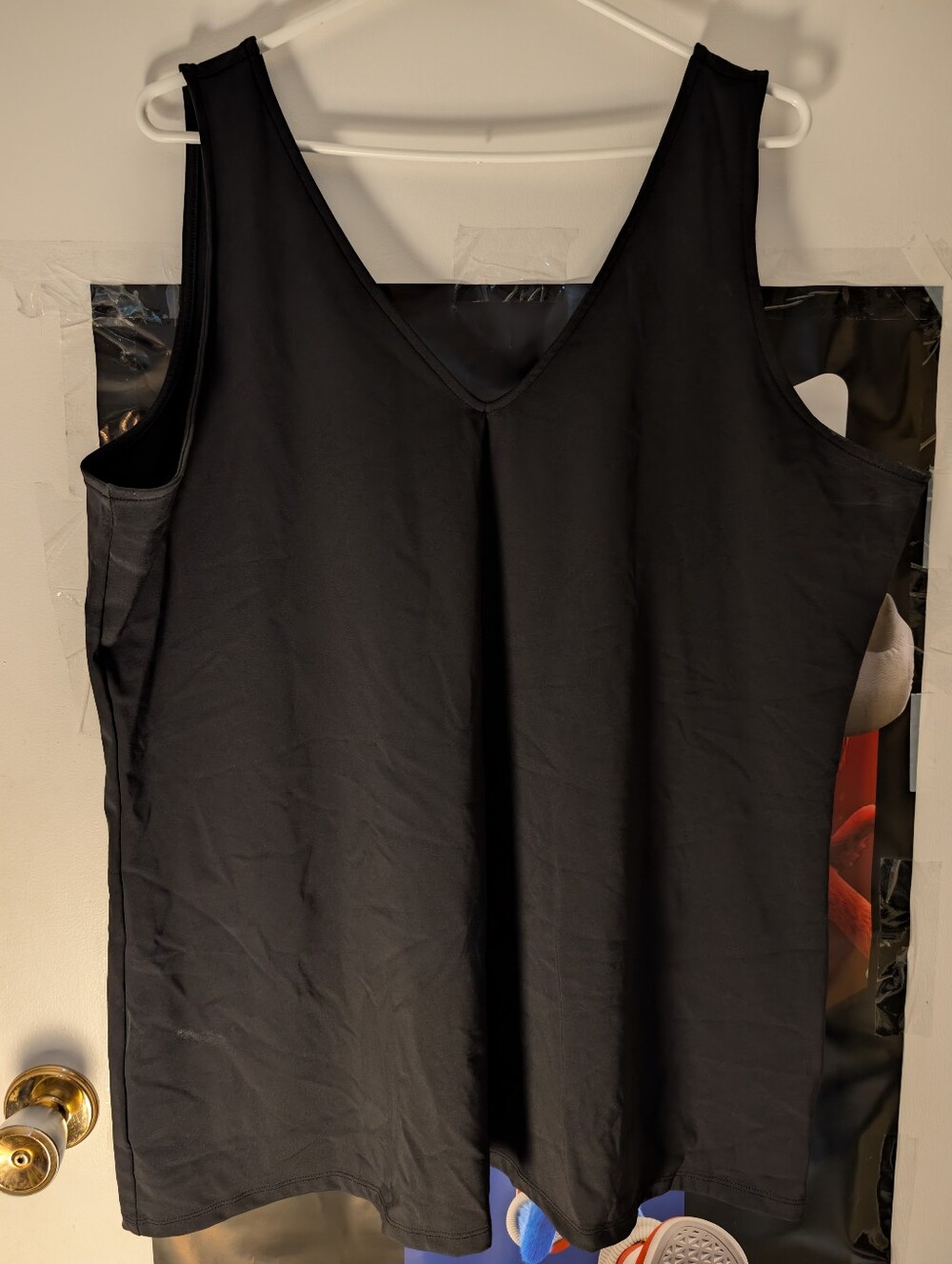 torrid Black V-Neck Tank Top